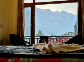 North Star Cottage Manali A Beautiful Wellness Boutique Cottage Manali With Mountain view With Premium Room Near Mall Road，位于Bashist的酒店
