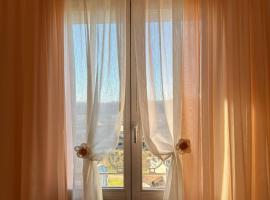 阿特米德瑞雷斯住宿加早餐旅馆，位于蒙泰贝卢纳的酒店