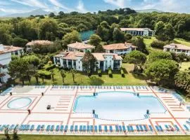 乐多马恩博达百瑞皮埃尔假日酒店