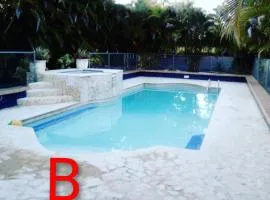 Spacious 2BR Apartment Retreat for 10 Guests