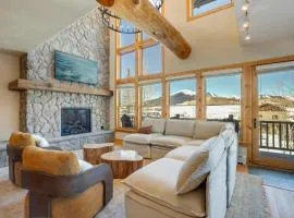 Walk to Lift! Luxe, Updated CBMR Home w/ Mtn Views