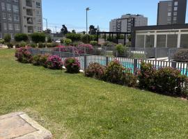 Departamento cerca del casino Enjoy y a pasos de la playa，位于科金博的酒店