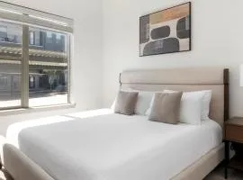 Landing Apartments - Cedar Lakes