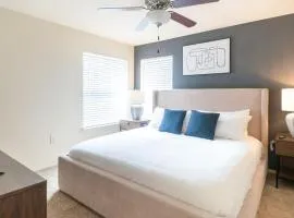 Landing Apartments - Park at Mission Hills