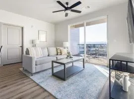 Landing Incredible 1BD Gym Clubhouse