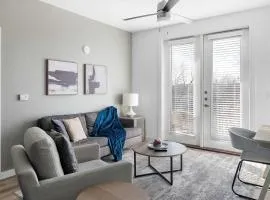 Landing Apartments - The Draper