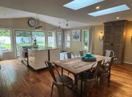 Careys Refuge Spacious Family Friendly Retreat