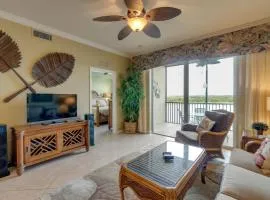 River Strand Country Club Condo with Pool Access!