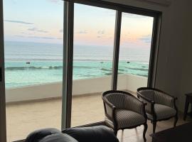 Departamento frente al mar en Playa Brujas，位于La Florida的酒店