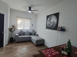 CASA LUNA, espacios acogedores y limpios，位于El Balcón的酒店