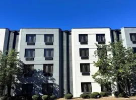 Travelodge by Wyndham Flowood Jackson Airport North