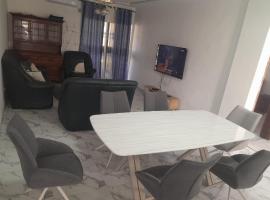 Port View Luxury Apartment Escacle Ziguinchor，位于济金绍尔的酒店