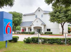 Motel 6-Grand Prairie, TX - Near Six Flags Drive，位于大草原城的酒店