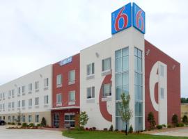 Motel 6-Tulsa, OK，位于卡图萨的酒店