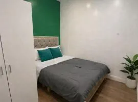 Pleasant Private Room In Cambridge 02