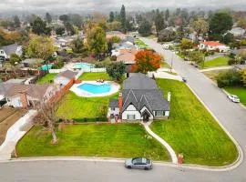 Resort-Style 5-Bedroom Oasis with Pool
