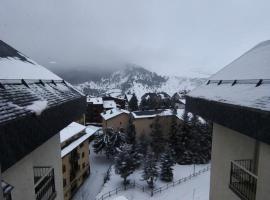 Apartamento en Formigal - Parking Privado Incluido，位于福米加尔的酒店