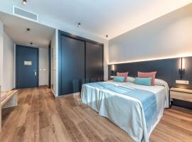 UNIVERSA Hoteles，位于圣维森特德尔拉斯佩奇的酒店