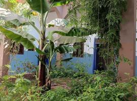 Votre Riad privé entier - Entire private Riad in Calm & Authentic setting，位于提兹尼特的酒店