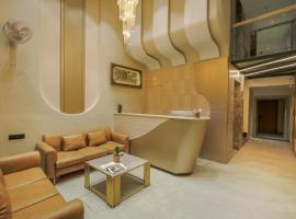 Luxe Stayz Marrion 100 Metres from Golden Temple，位于阿姆利则的酒店