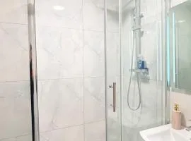 Modern 1 bed super fast WiFi