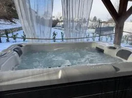 Holiday House Sunset Spa