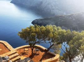 Casa Milos Aegean Suites，位于阿洛尼索斯古镇的酒店