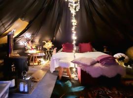 Glamping in - luxury tent，位于Šunupis的酒店