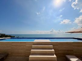 Luxury 2-Bedroom Apartment with amazing view - Infinity Pool and Rooftop in Building，位于韦拉克鲁斯的自助式住宿