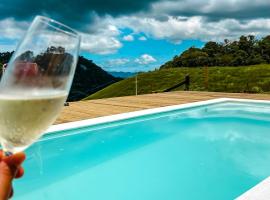 Chalé Montanha Encantada，位于格拉瓦塔尔的酒店