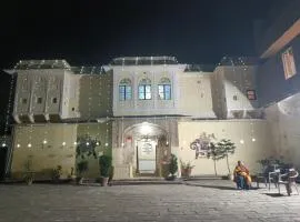 Dhabhai Haveli- A Heritage stay , Samode