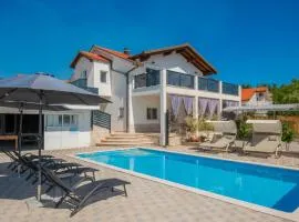 Home Sweet Home - Makarska by Villas Guide