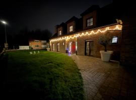 Luxe Villa Lou & Hans，位于阿尔斯特的酒店