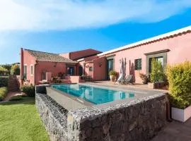 Micanera House