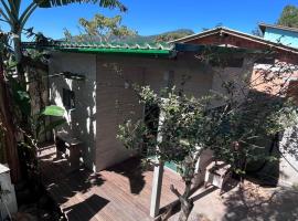 Tiny House Armação no Morro，位于弗洛里亚诺波利斯的酒店