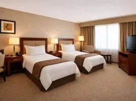 Commercial Hotel - Standard Twin Room
