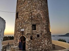 Casa Milos Windmill Alonissos，位于阿洛尼索斯古镇的酒店
