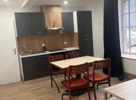 BEST PRICE # - La SCIERIE- x4 people，位于Lods的酒店