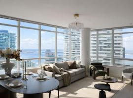 40th Fl Designer Lakeview 2BR PATH & Union Access，位于多伦多的酒店