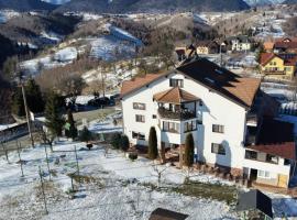 Pensiunea Tabacaru，位于佩什泰拉的酒店