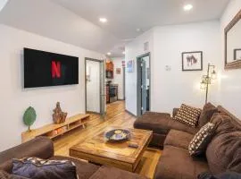 Stylish & Quiet 3BD Sleeps 8 Near Stadium & Downtown