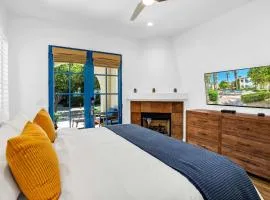 Modern King Studio Legacy Villa near Main Pool - B