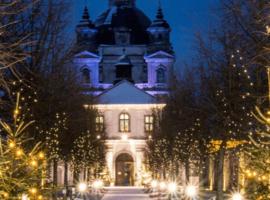 Monte Pacis Hotel In Pažaislis - Pets travel for FREE in February，位于考纳斯的住宿