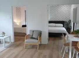 Birkdale 2 Bedroom Guest House Stay