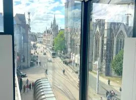 Duplex Apartment in the Heart of Ghent with Fantastic Views