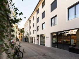 Gerharts Premium City Living - center of Brixen with free parking and Brixencard，位于布列瑟农的酒店