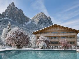 Artnatur Dolomites Hotel & Spa，位于修希的酒店