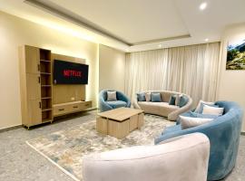 Elite hotel，位于Sheikh Zayed的带热水浴缸的酒店