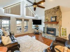 Couples Retreat in Murphy! Mountain-View Home