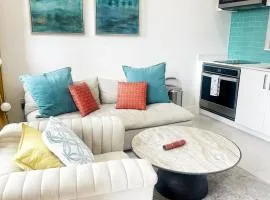 Cayman Convenient Stay at Harbour Walk